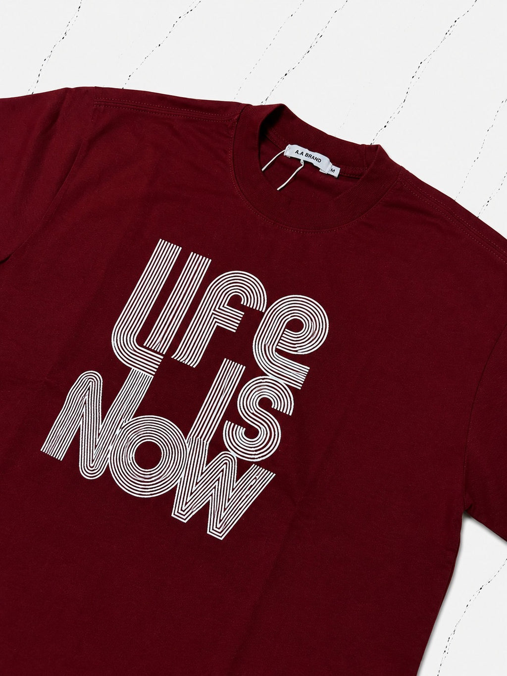 T-SHIRT “LIFE IS NOW”