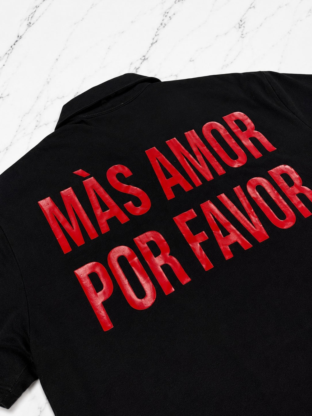 Camicia “MÁS AMOR POR FAVOR”— Black Edition