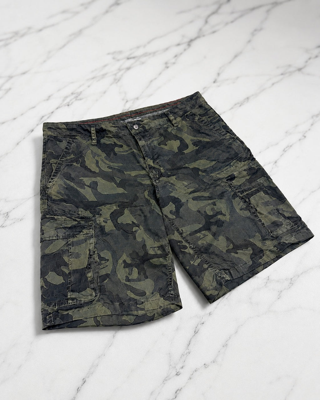 URBAN CAMO CARGO SHORTS